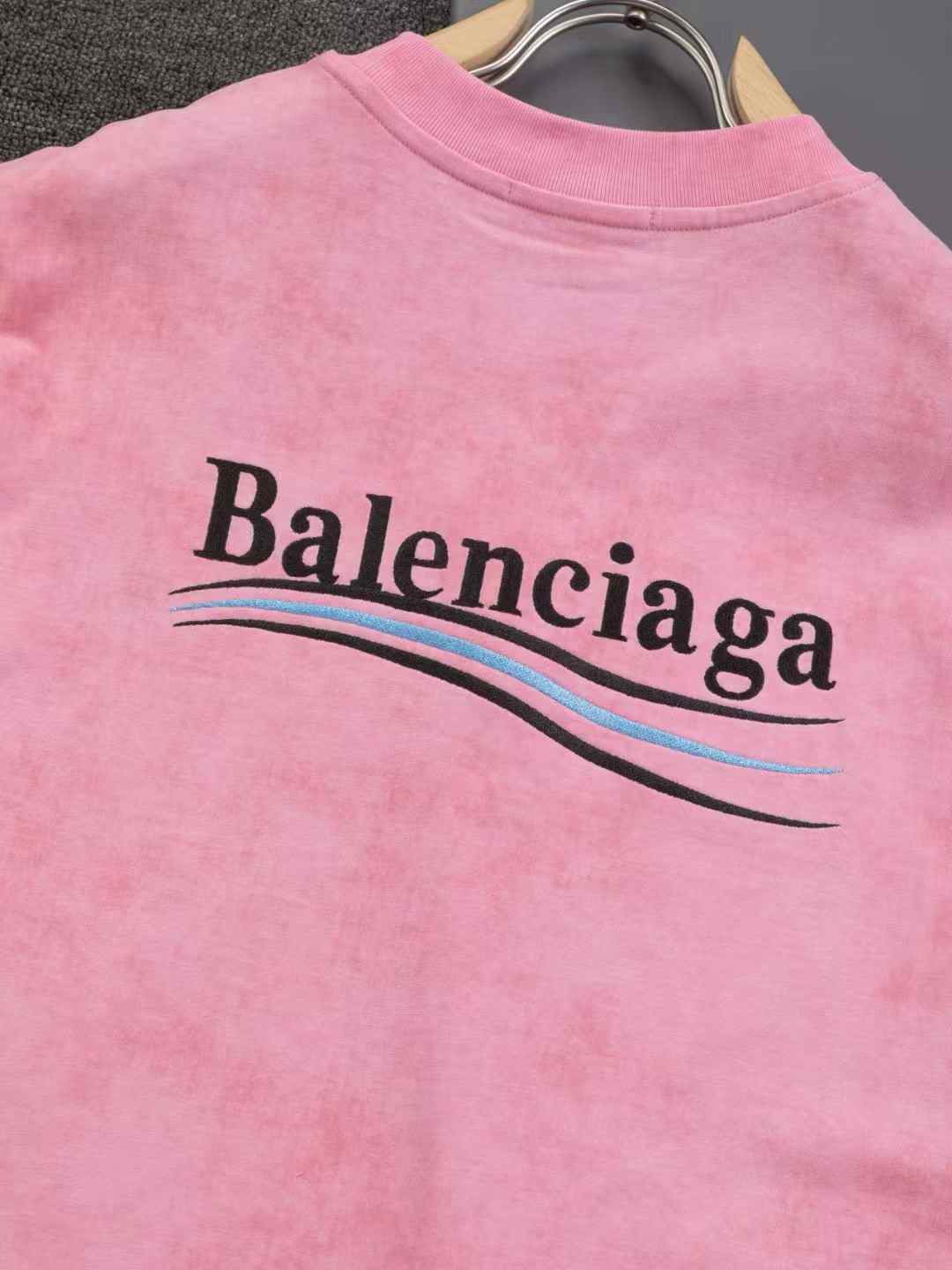 T-shirt aux couleurs tendance