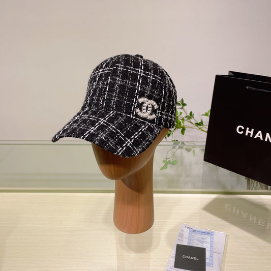 Gorra de béisbol tejida de perlas Trend