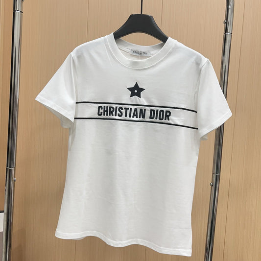 Camiseta de mujer con letras bordadas de estrella