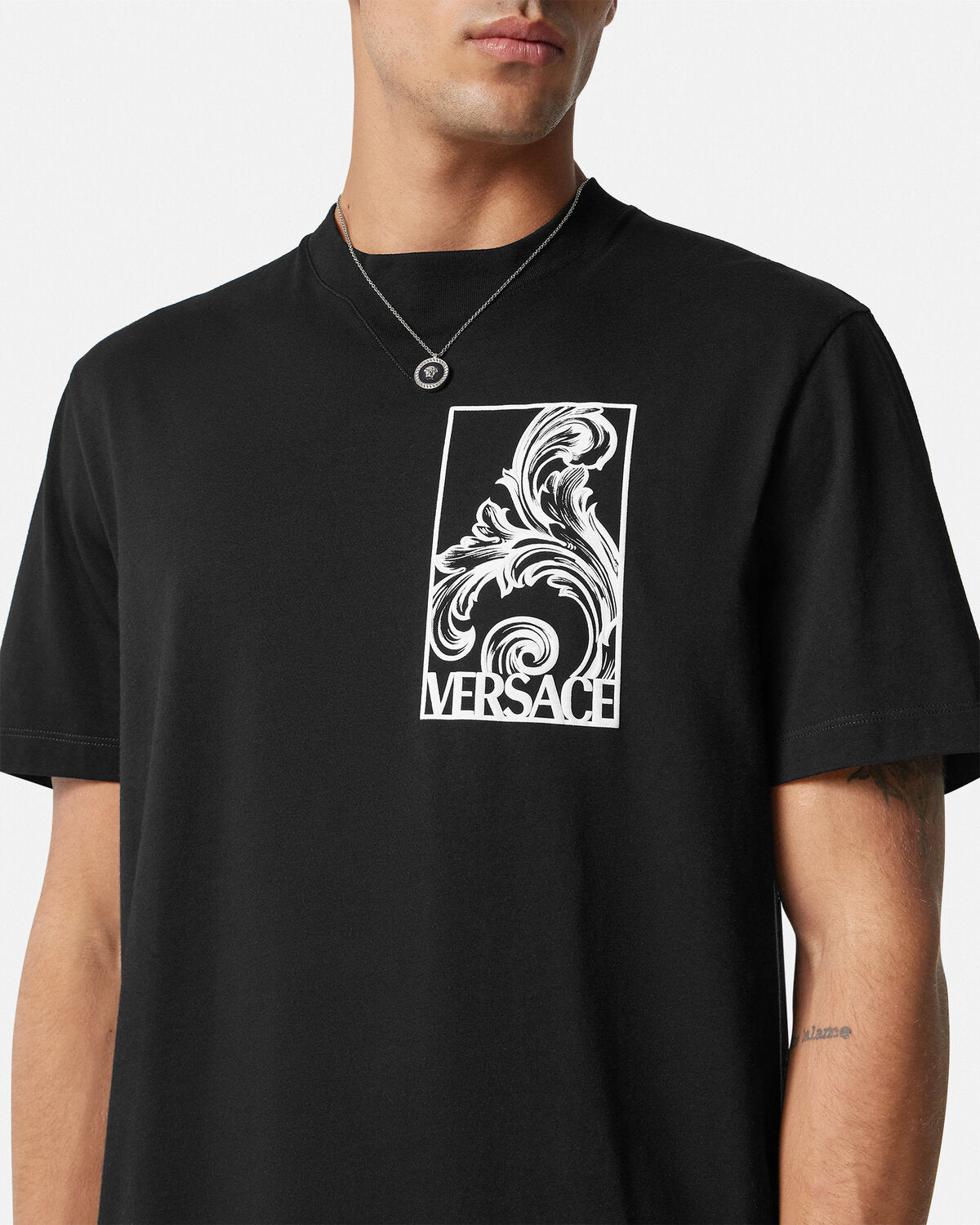 T-shirt imprimé par pulvérisation