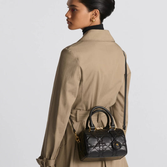 Bolso Groove 20 de piel de becerro Macrocannage negra
