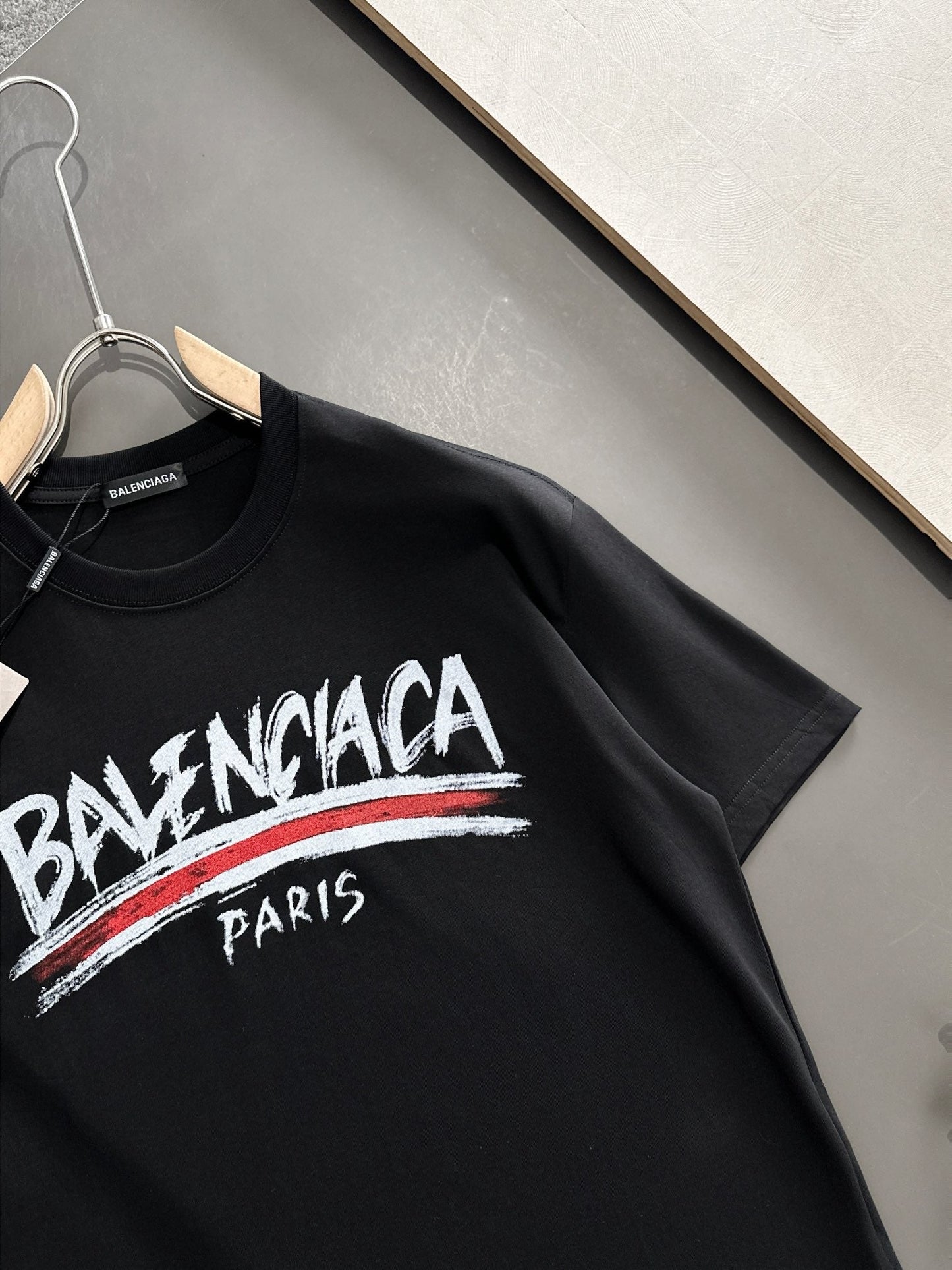 Camiseta estampada con letras