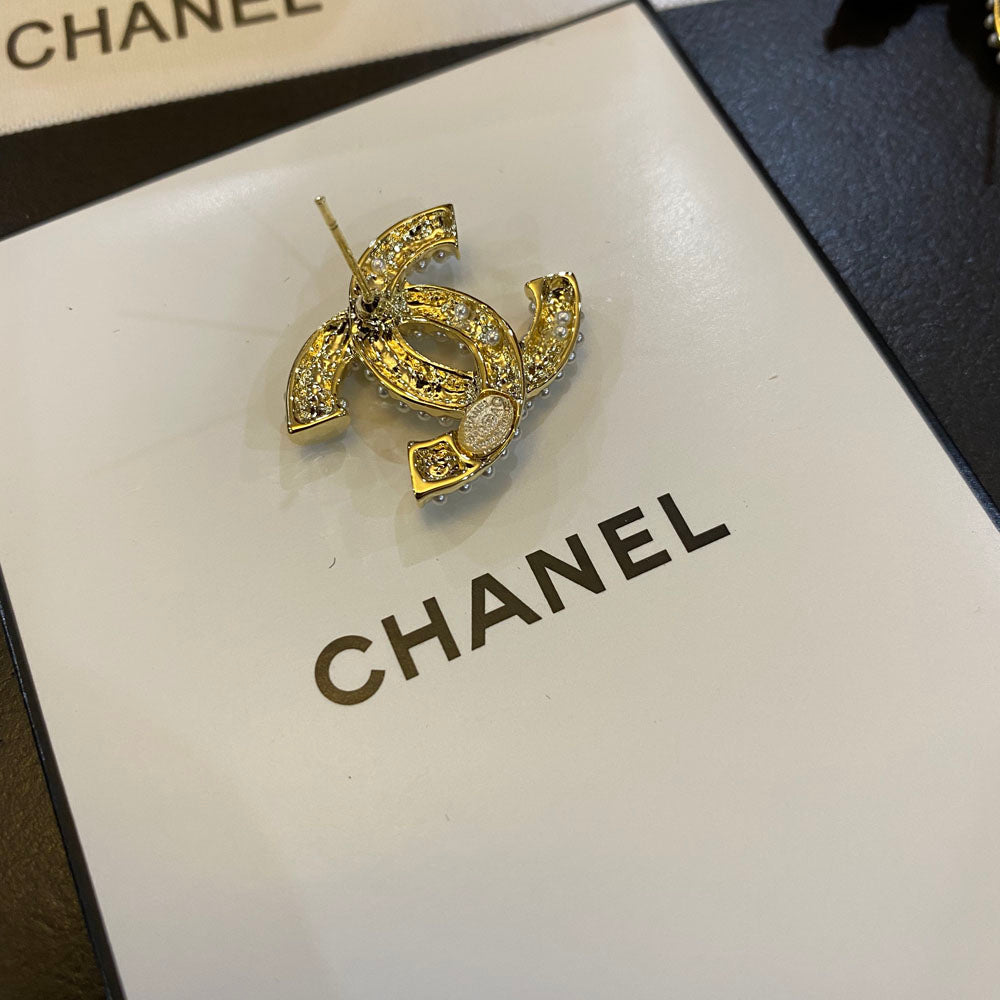 Pendientes de Tachuela con Logo y Perla Temperamento