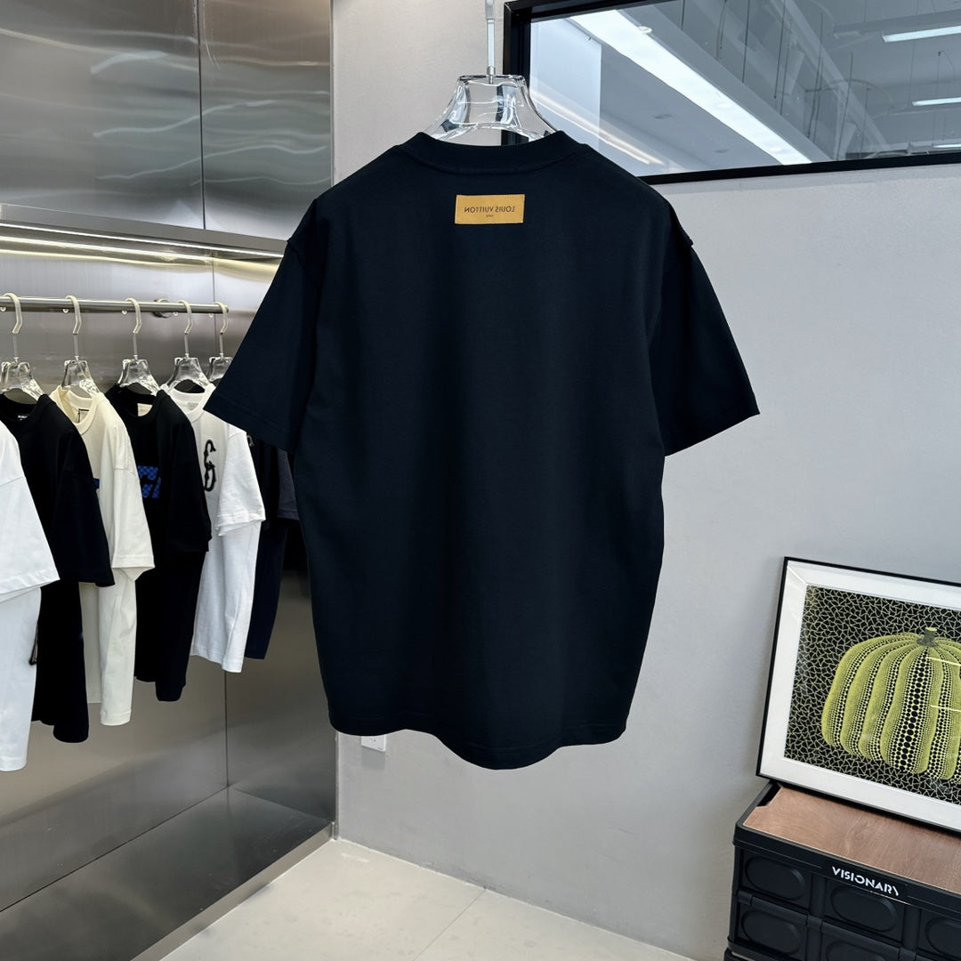 Camiseta con estampado sencillo