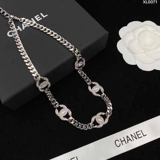 Collier Zircon Double C