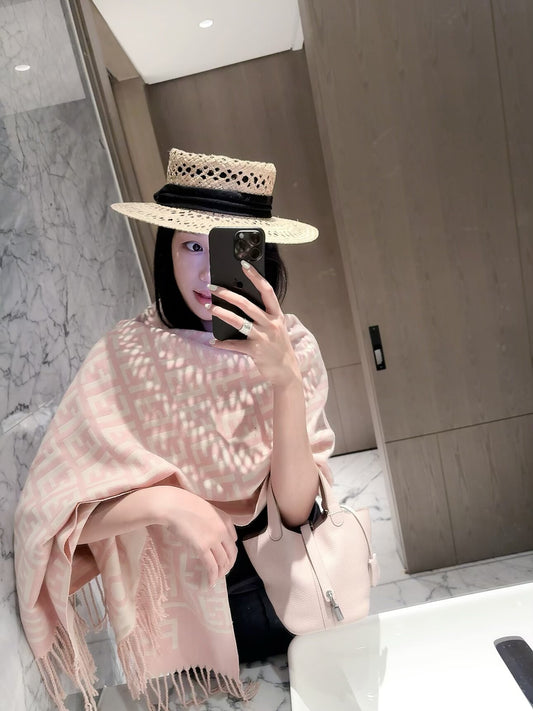 2026 New Geometric Jacquard Cashmere Scarf ✨|Soft & Warm, Versatile Scarf & Wrap