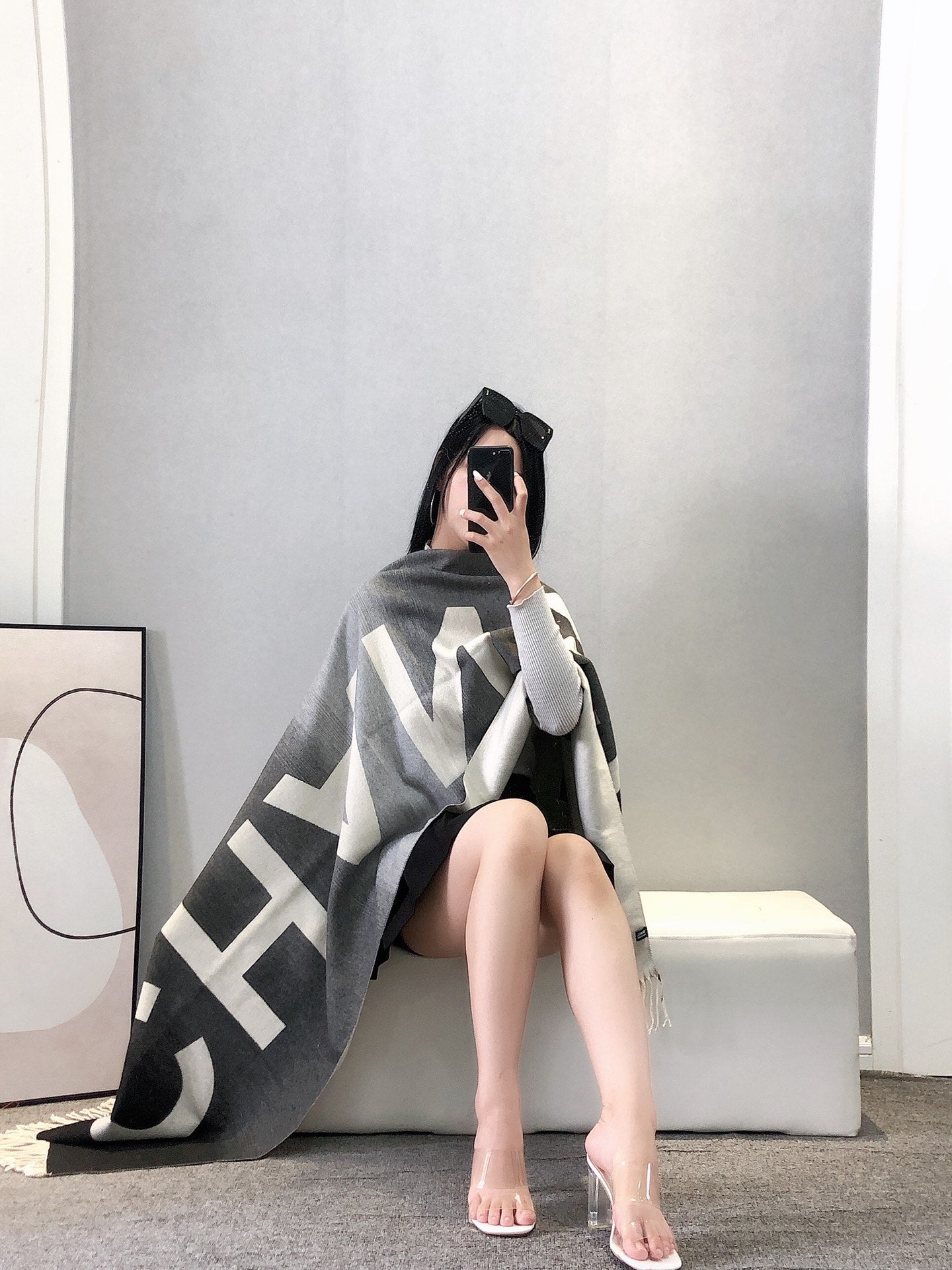 Écharpe-châle oversize à logo dégradé et franges
