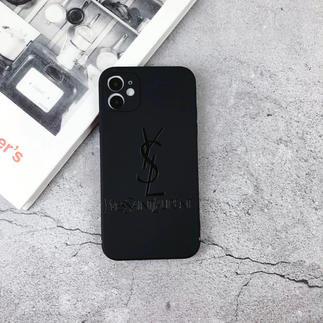 ESTUCHE CON LOGO TODO NEGRO