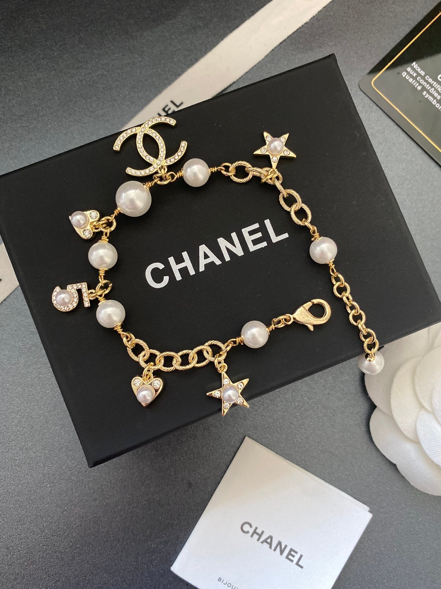 Bracelet pendentif Lucky 5 étoiles