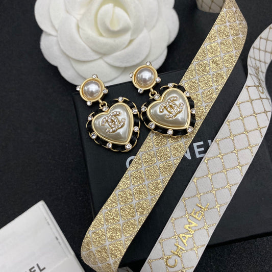 Boucles d'oreilles cœur perle en cuir