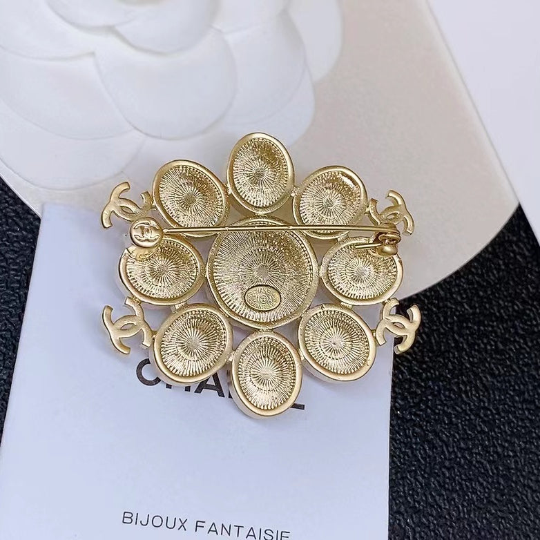 Nouvelle broche de luxe en perles