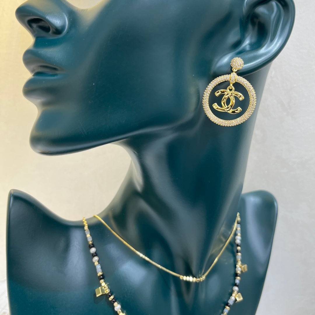 Boucles d'oreilles créoles pendantes diamant