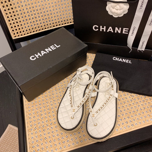 Chanclas de paja con cadena