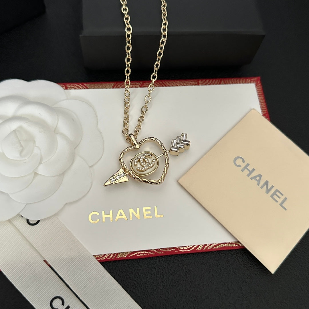 Collier en diamant Cœur et Flèche