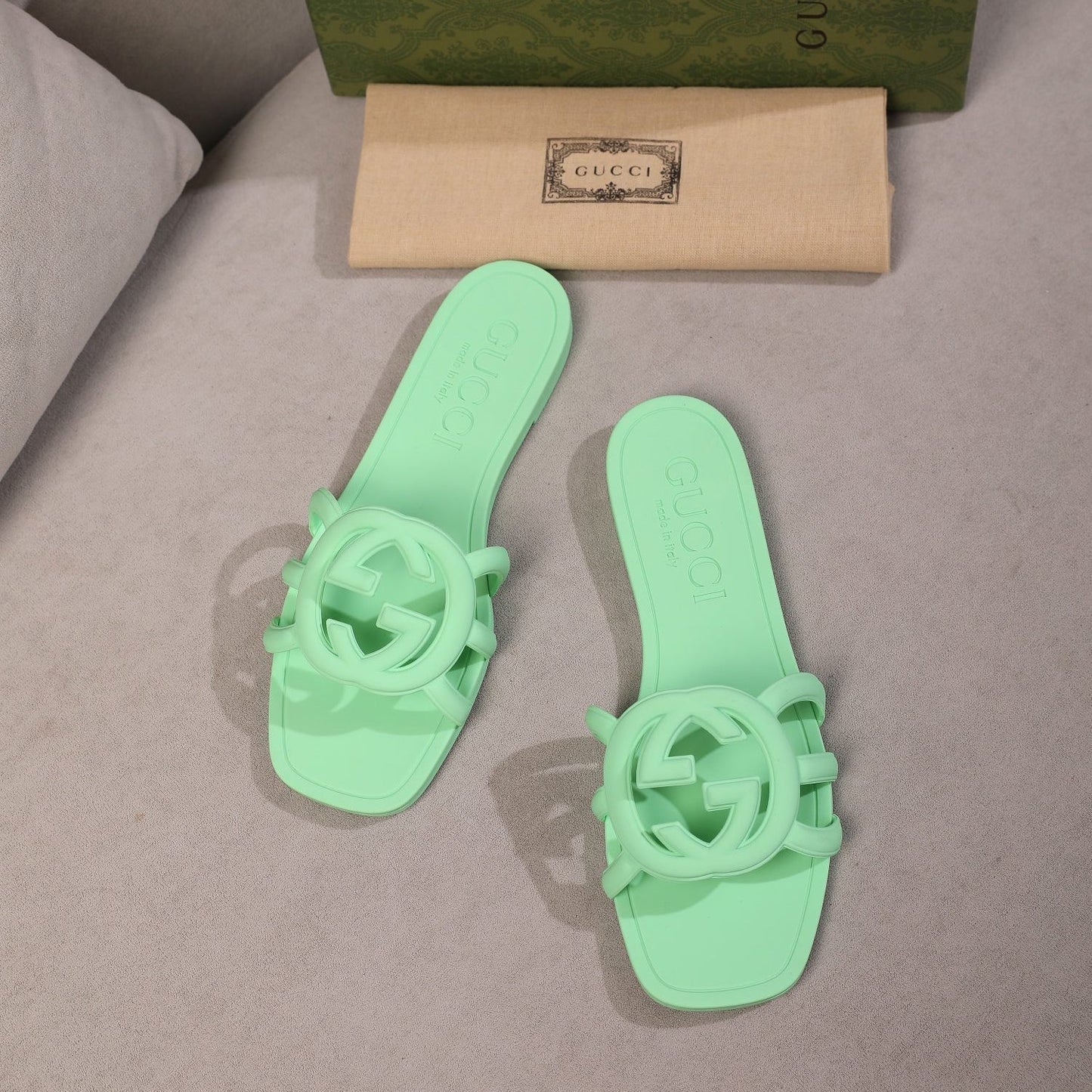 Pantoufles pour femme à Double G entrelacé
