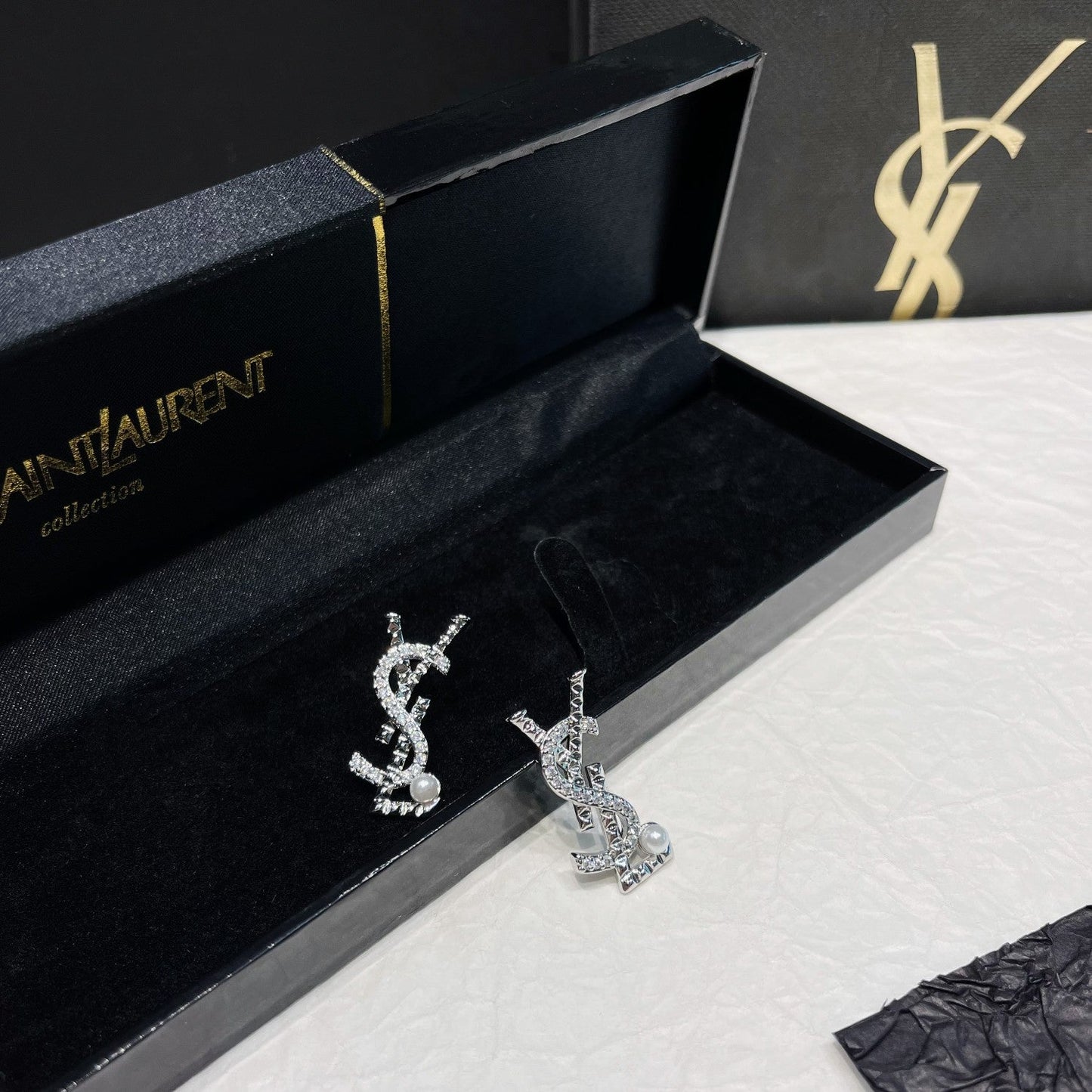 Boucles d'oreilles lettre de luxe