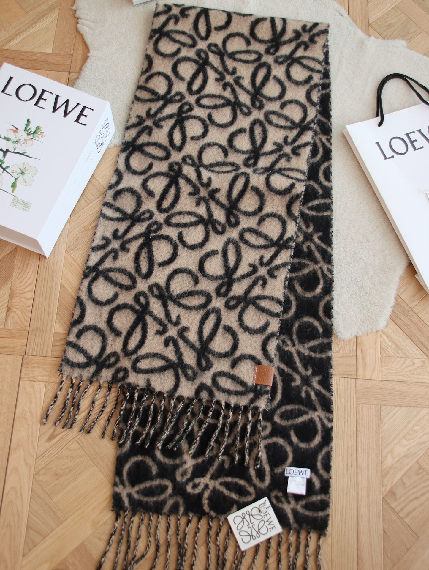 Écharpe Anagramme en Laine Mohair