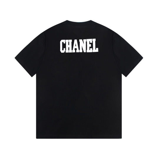 Camiseta estampada con la letra C