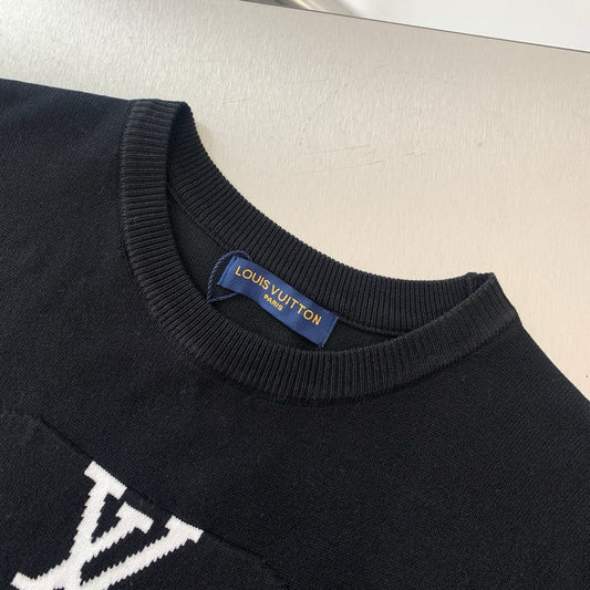 T-shirt brodé tricoté