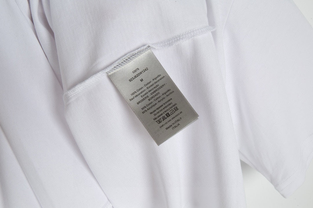 T-shirt brodé simple