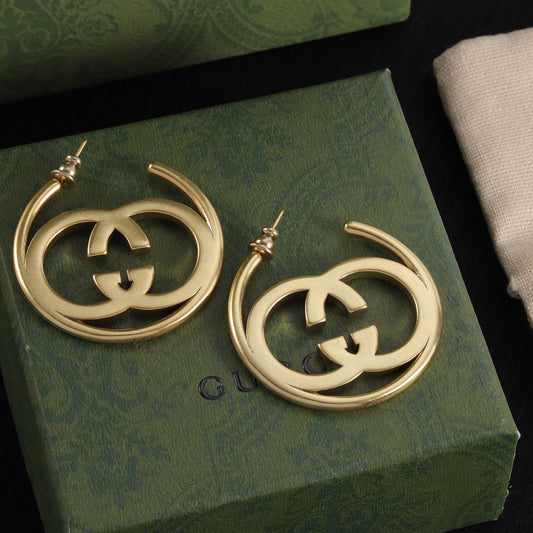 Pendientes de aro dorados retro