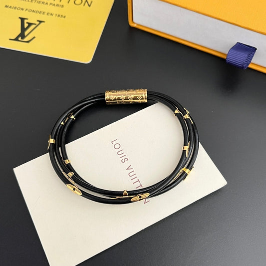 Pulsera de moda unisex de acero titanio con relieve de flores