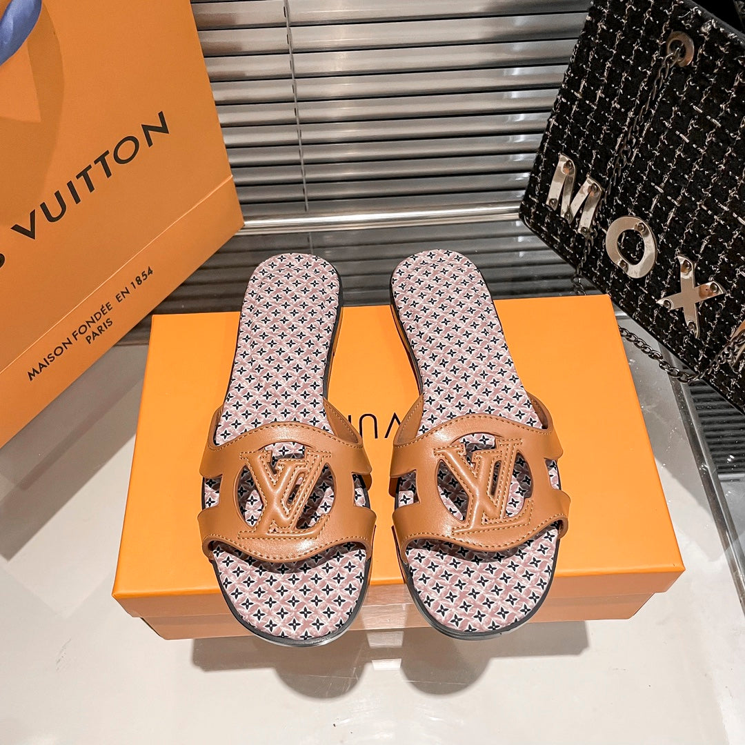 Cutout Letter Printed Slippers