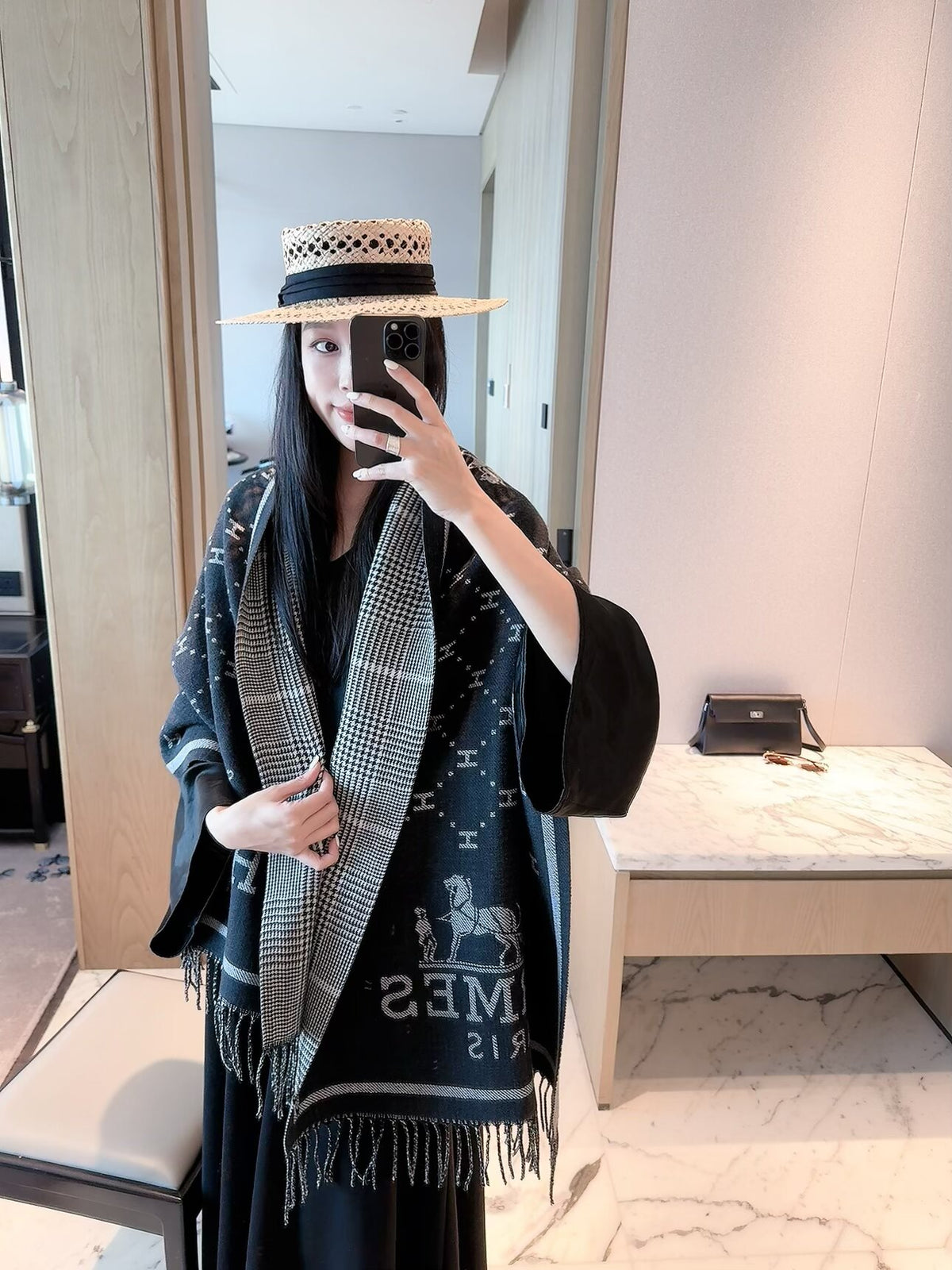2026 New Double-Sided Carriage Cashmere Scarf Elegant Heritage Style
