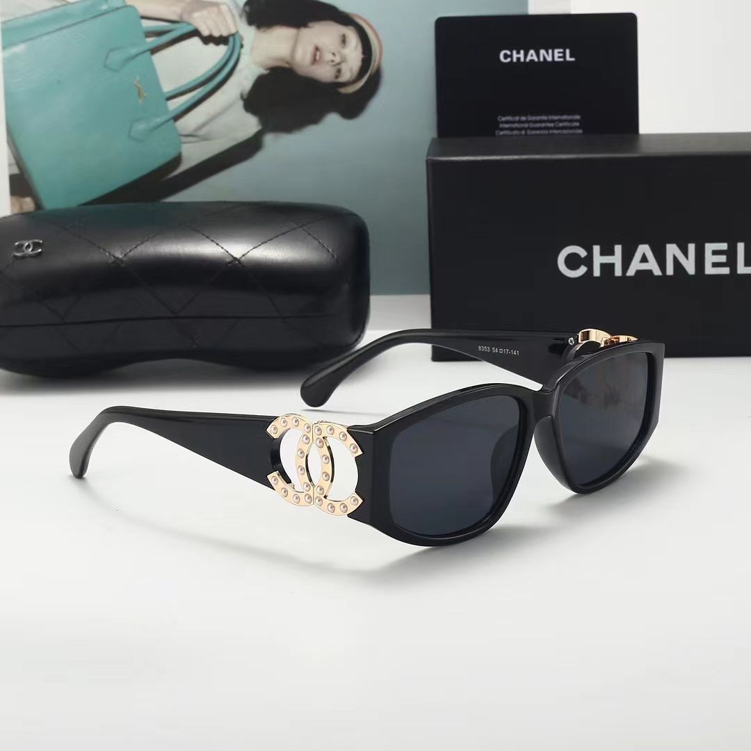 Lunettes de soleil en métal avec logo nacré pour femme