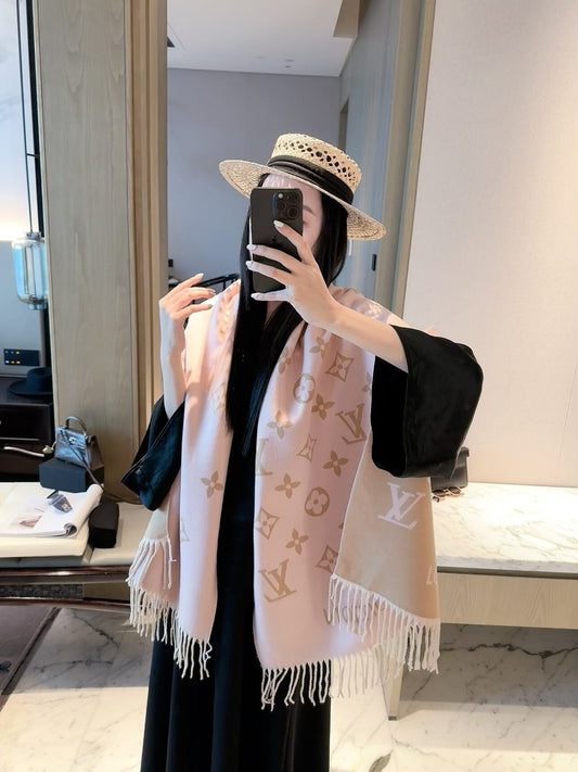 2026 New Classic Pattern Cashmere Scarf – Thickened Soft Cashmere, Elegant Fringe, Versatile Wrap