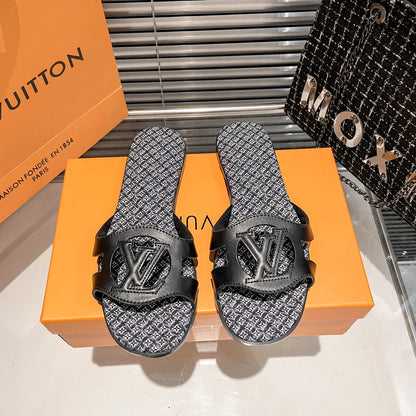 Cutout Letter Printed Slippers