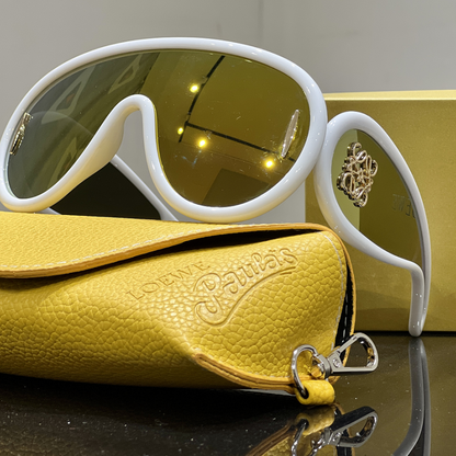 Gafas de sol estampadas de una pieza con montura grande