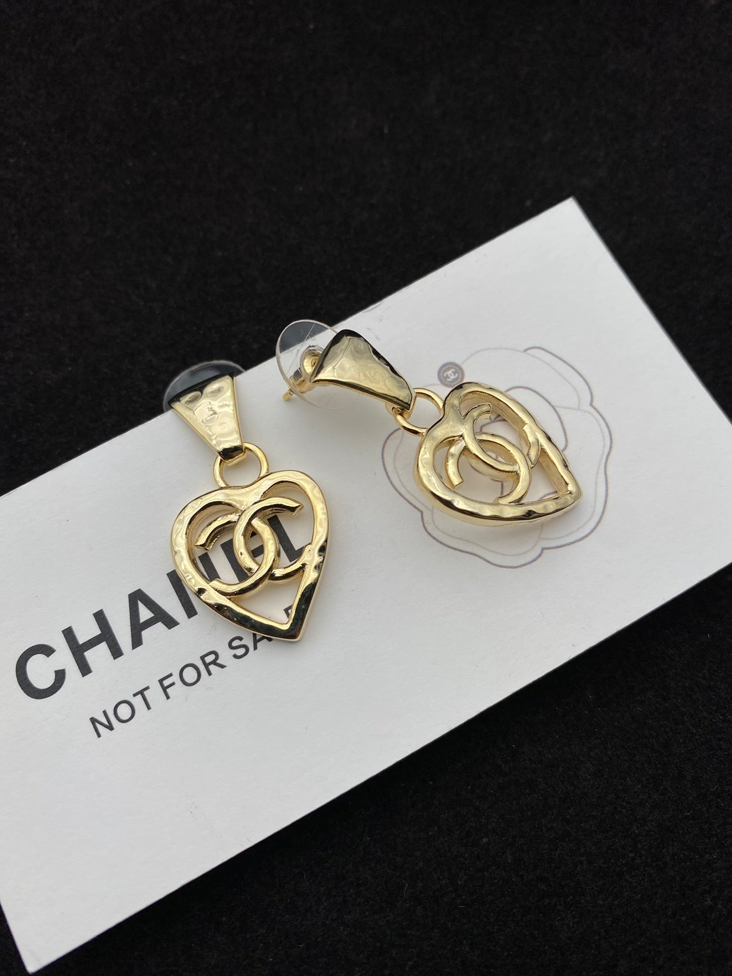 Pendientes Corazón Hueco de Temperamento