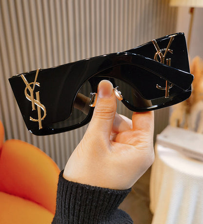 Gafas de sol polarizadas con letras a la moda 2024