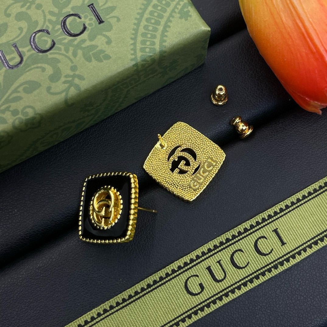Boucles d'oreilles carrées rétro