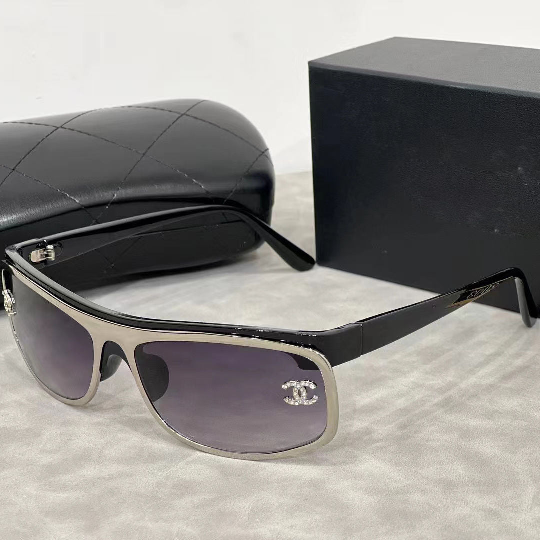 Lunettes de soleil bouclier pour femme