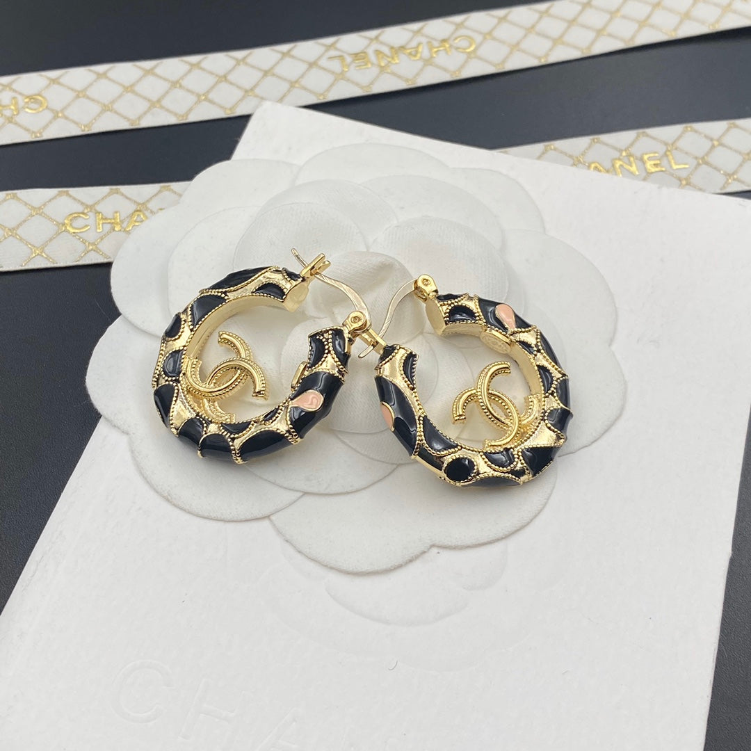 Boucles d'oreilles créoles noires vintage