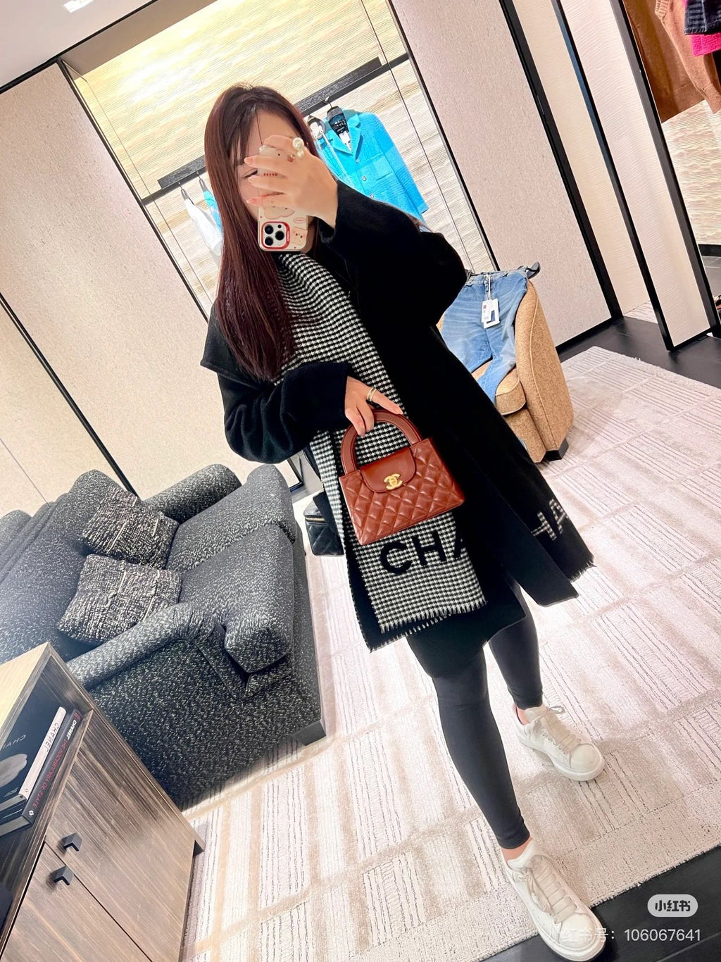 Classic Kelly-Style Chain Bag | Timeless Elegance