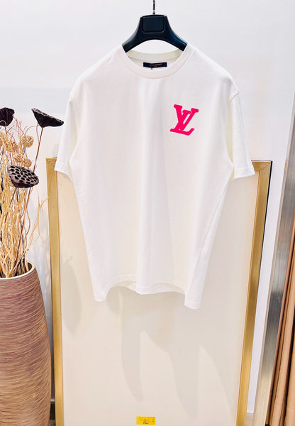 Nouveau t-shirt de broderie classique