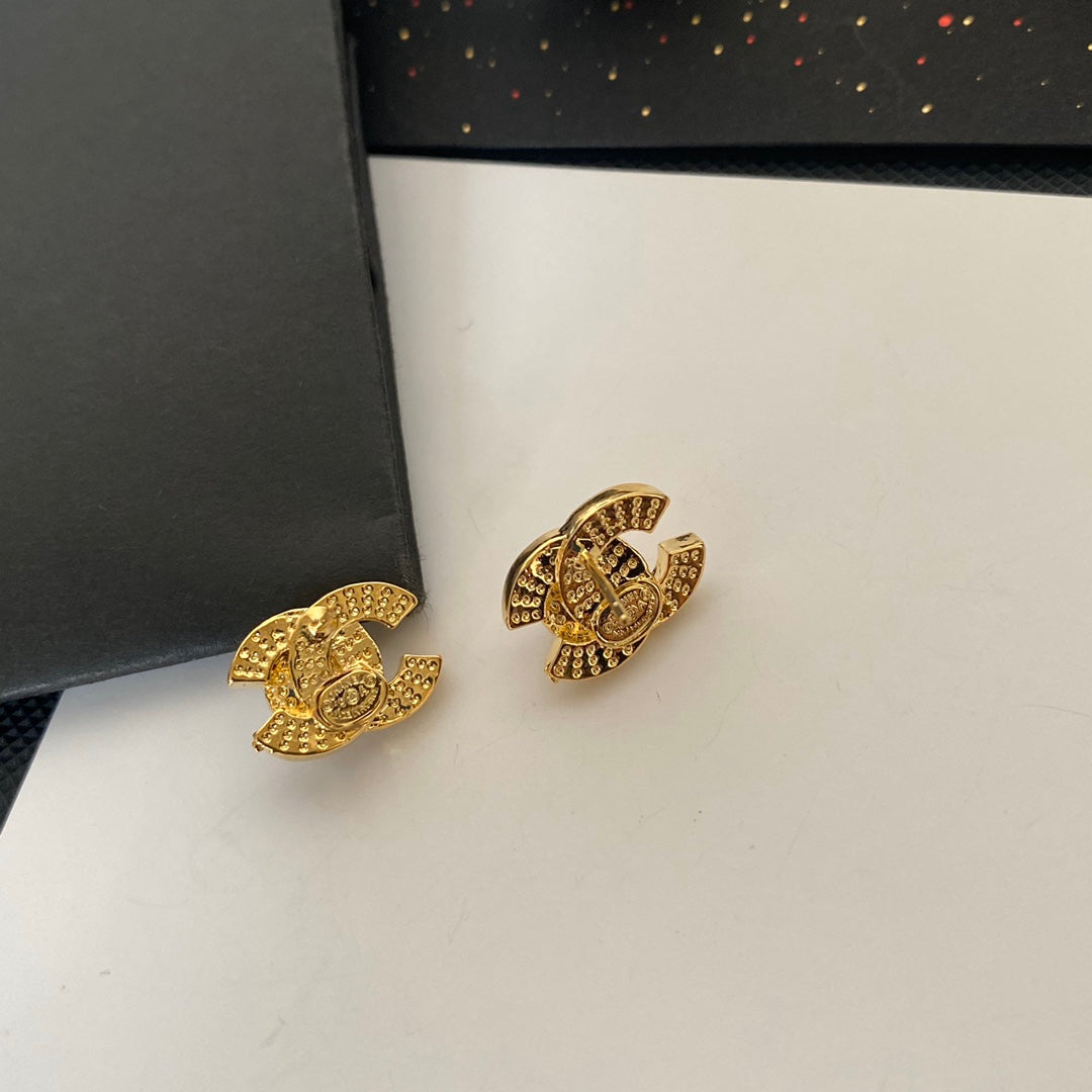 Aretes retro de perlas mini