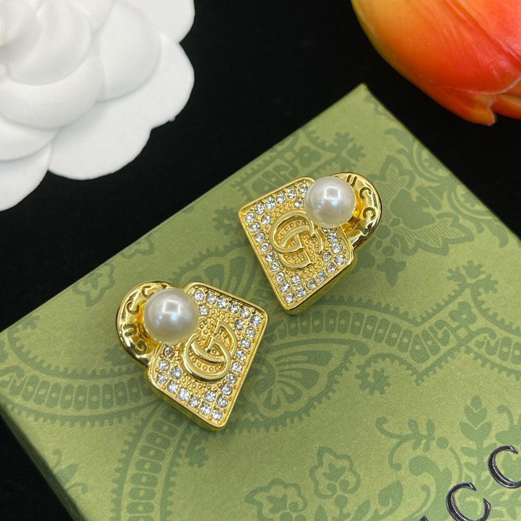 Boucles d'oreilles tendance en perles avec lettres tempérament