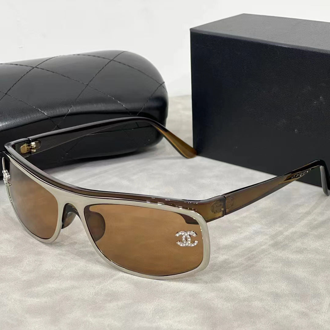 Lunettes de soleil bouclier pour femme