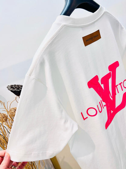Nouveau t-shirt de broderie classique