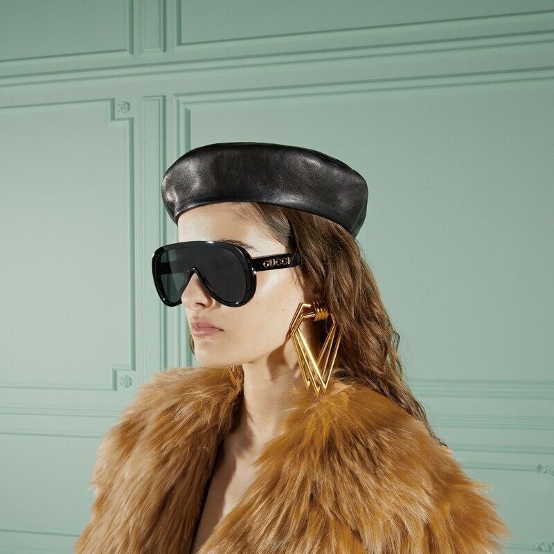 Gafas de sol de moda de una pieza con montura grande