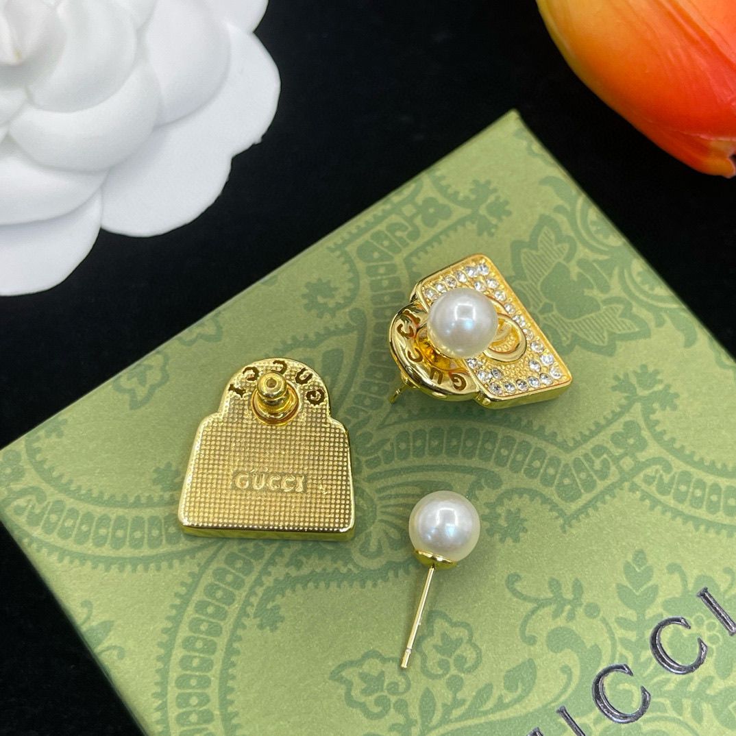 Boucles d'oreilles tendance en perles avec lettres tempérament
