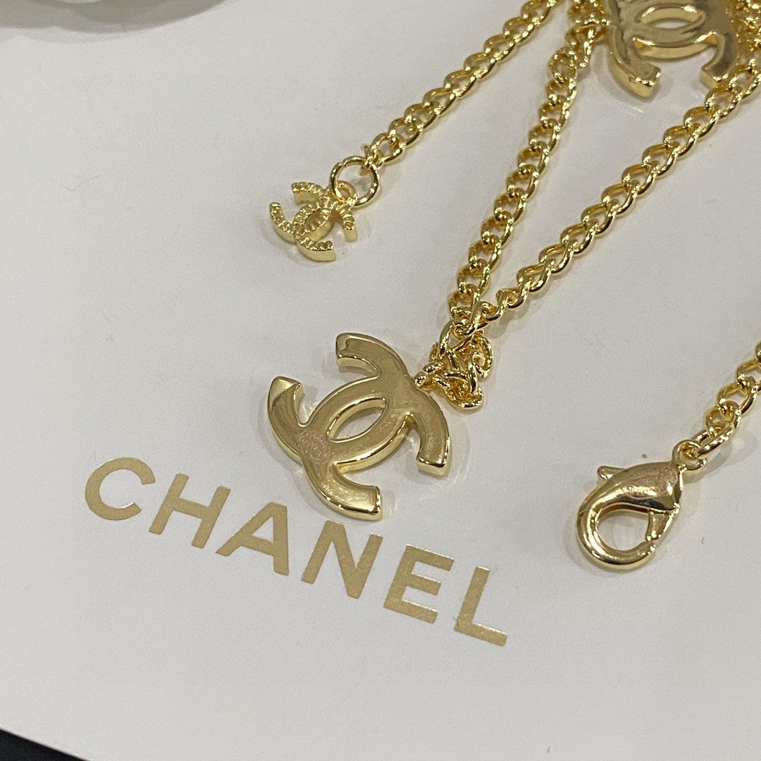 Collier Pendentif Multi-Logos