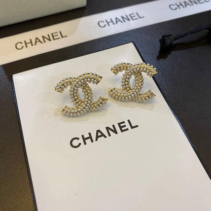 Boucles d'oreilles clous Tempérament Perle Logo