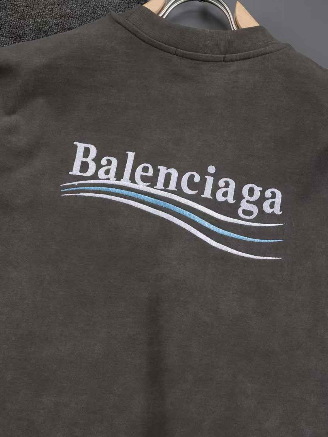 T-shirt aux couleurs tendance