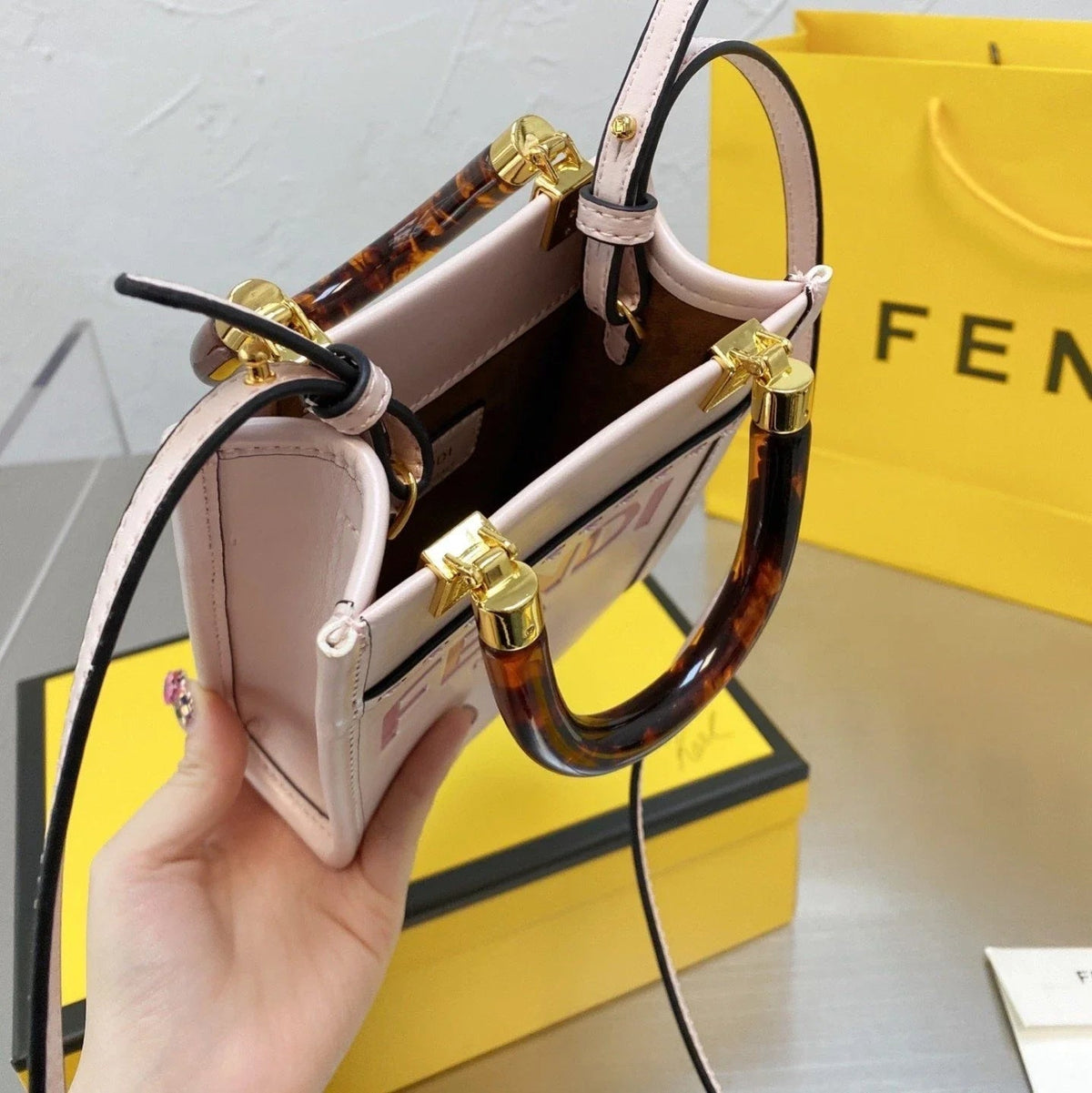 Small tote
