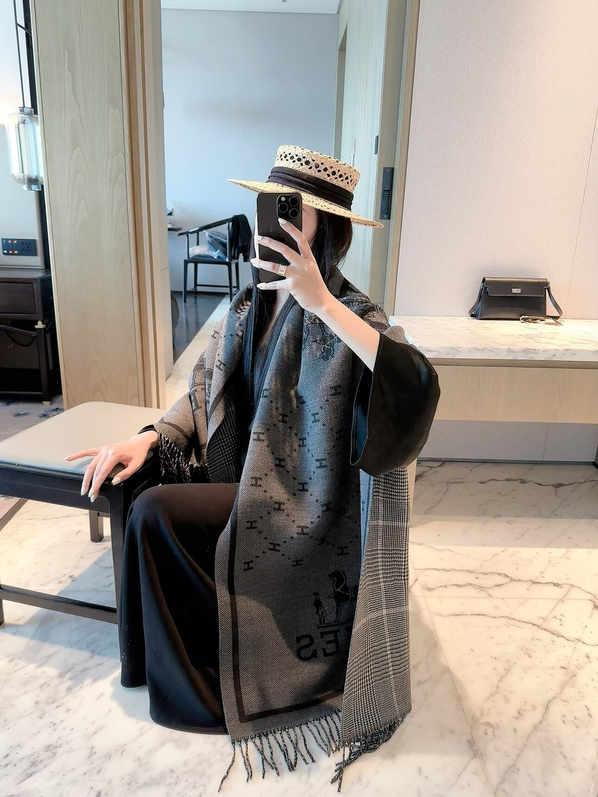 2026 New Double-Sided Carriage Cashmere Scarf Elegant Heritage Style